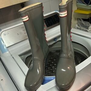 Exclusive wedge hunter rain boots